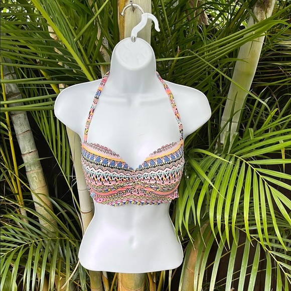 VICTORIAS SECRET The Getaway Halter Bikini Top size 36C - Picture 1 of 6